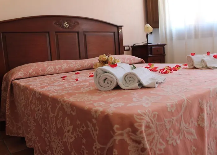 Serenity 住宿加早餐酒店 卡斯泰卢佐